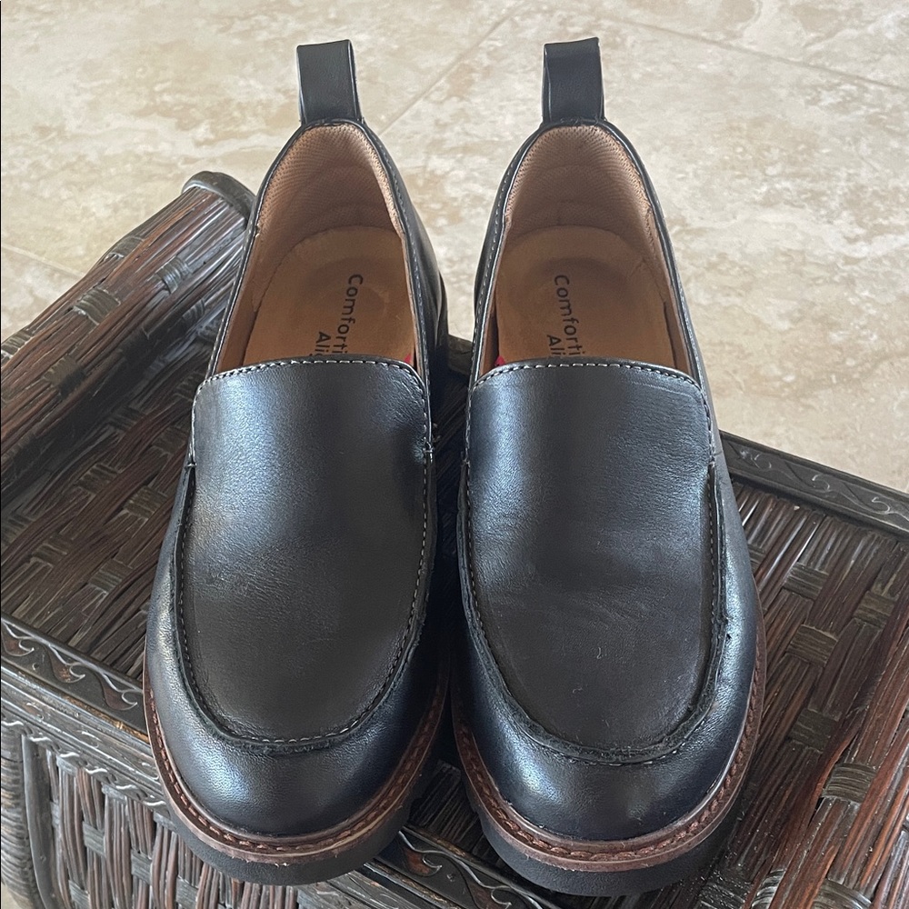 Comfortiva Black Leather Women’s Loafer